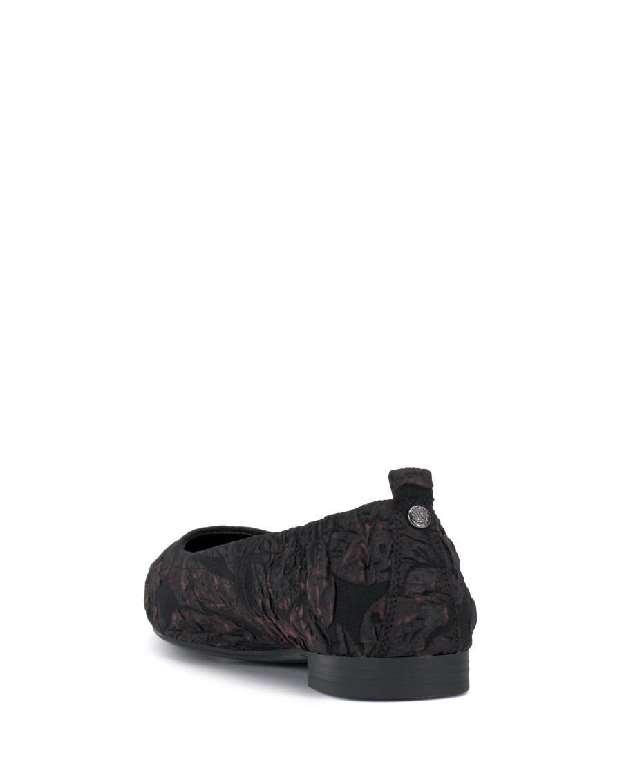 Vince Camuto Ashleah Ballerina Donna Punta Elastico Borchia
