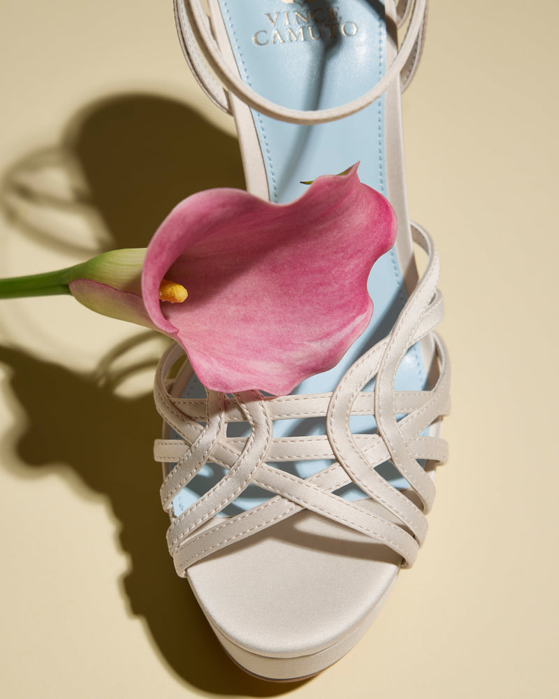 Vince Camuto Samlee Sandalo Platform Donna