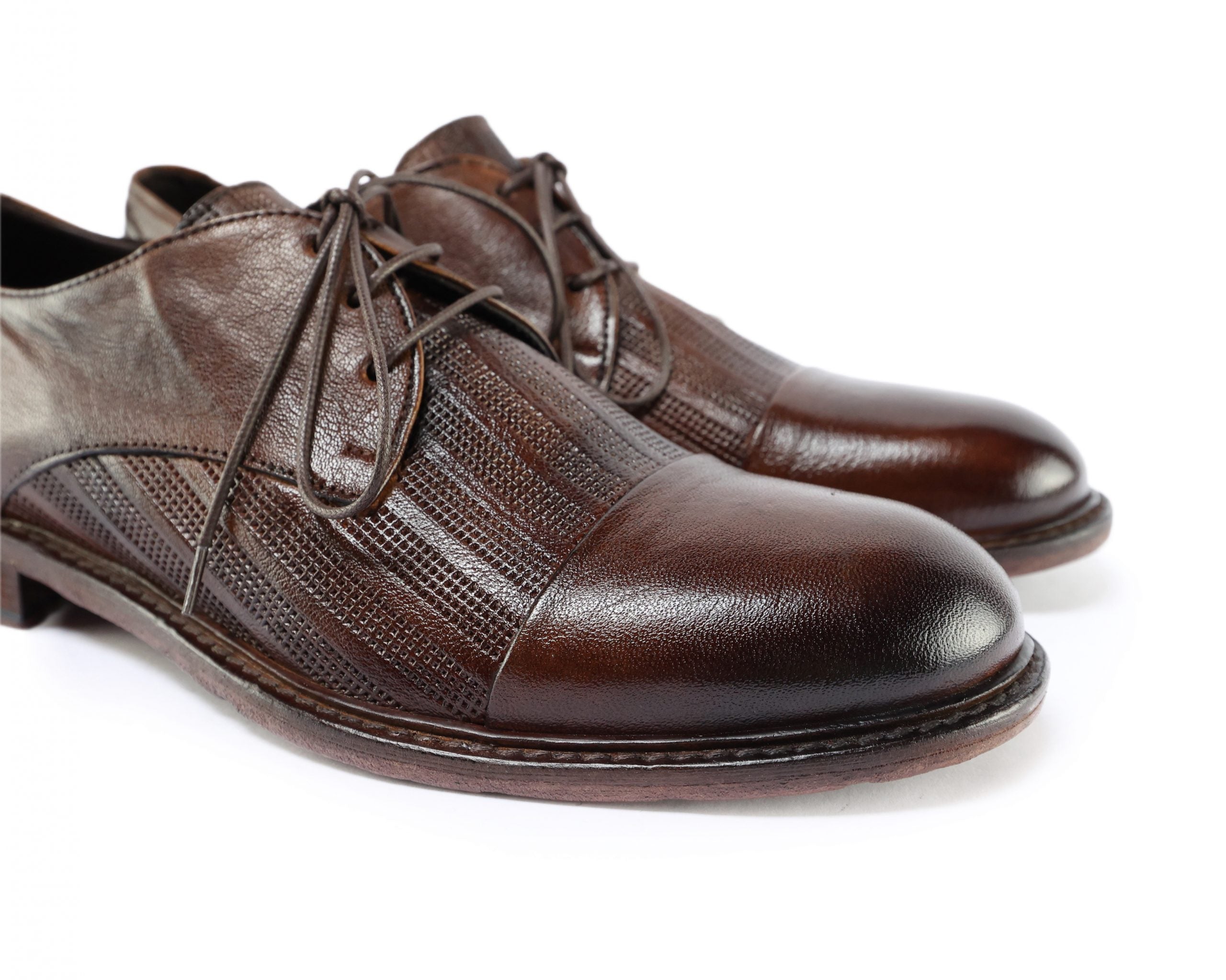 Ton Goût Derby Fire scarpe derby uomo pelle traforata