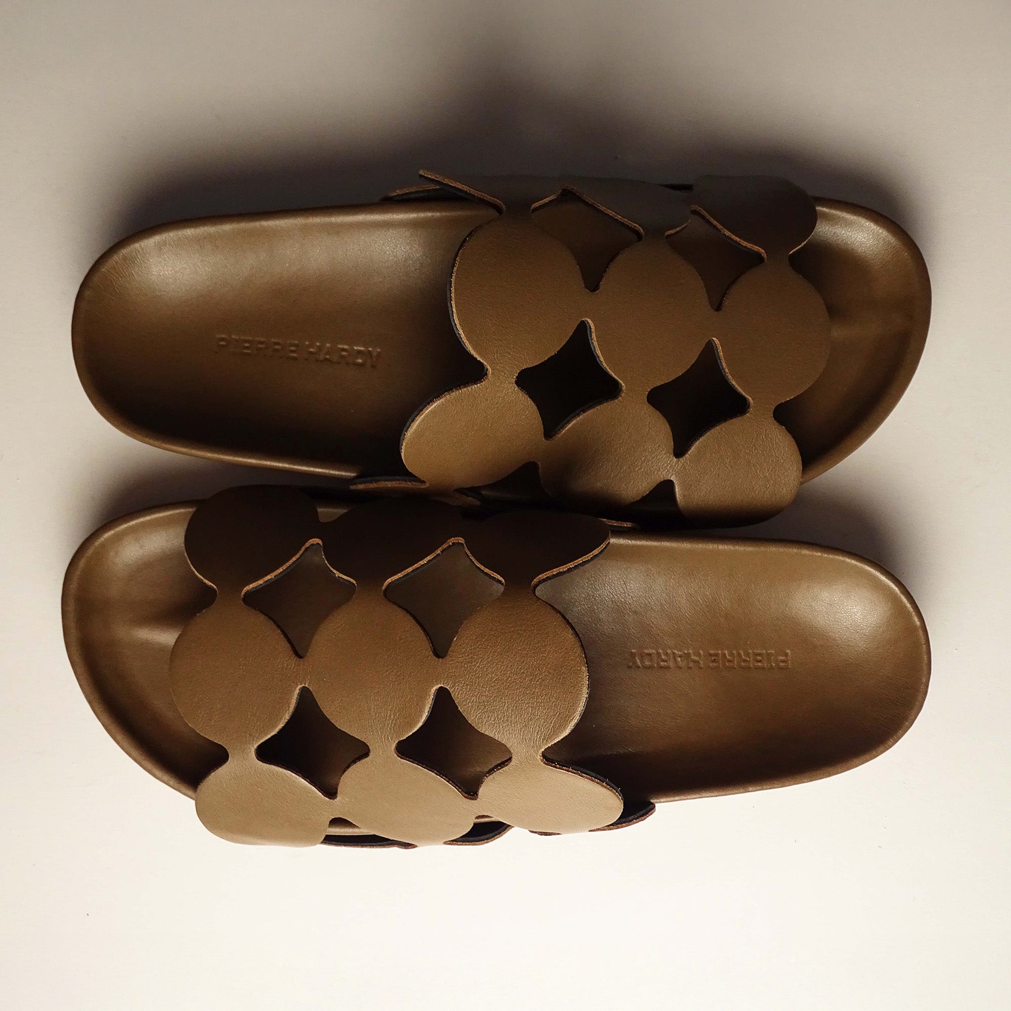Pierre Hardy Beach Bulles mules donna cammello 35 mm