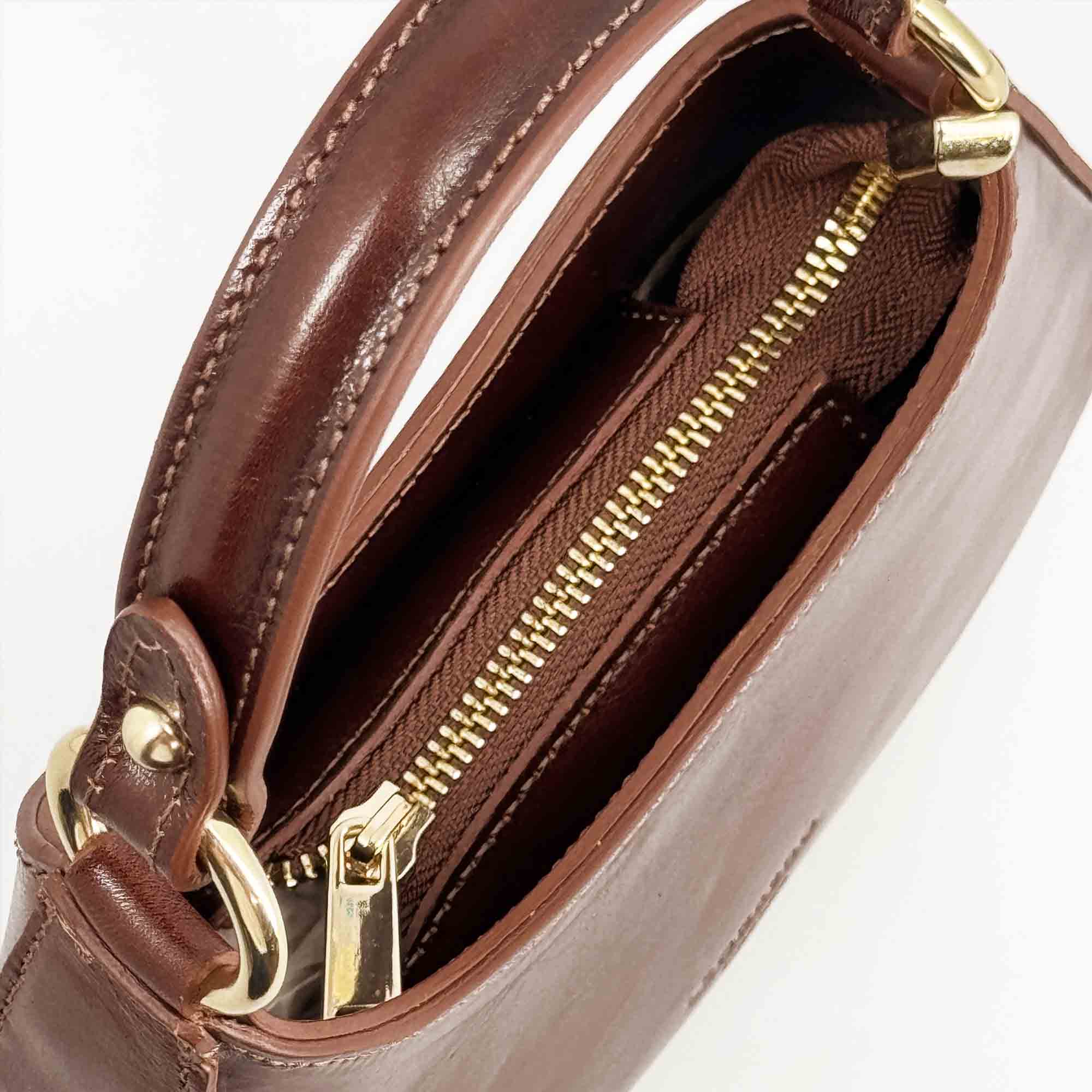 Leonardo Shoes Isotta S borsa mezzaluna marrone pelle