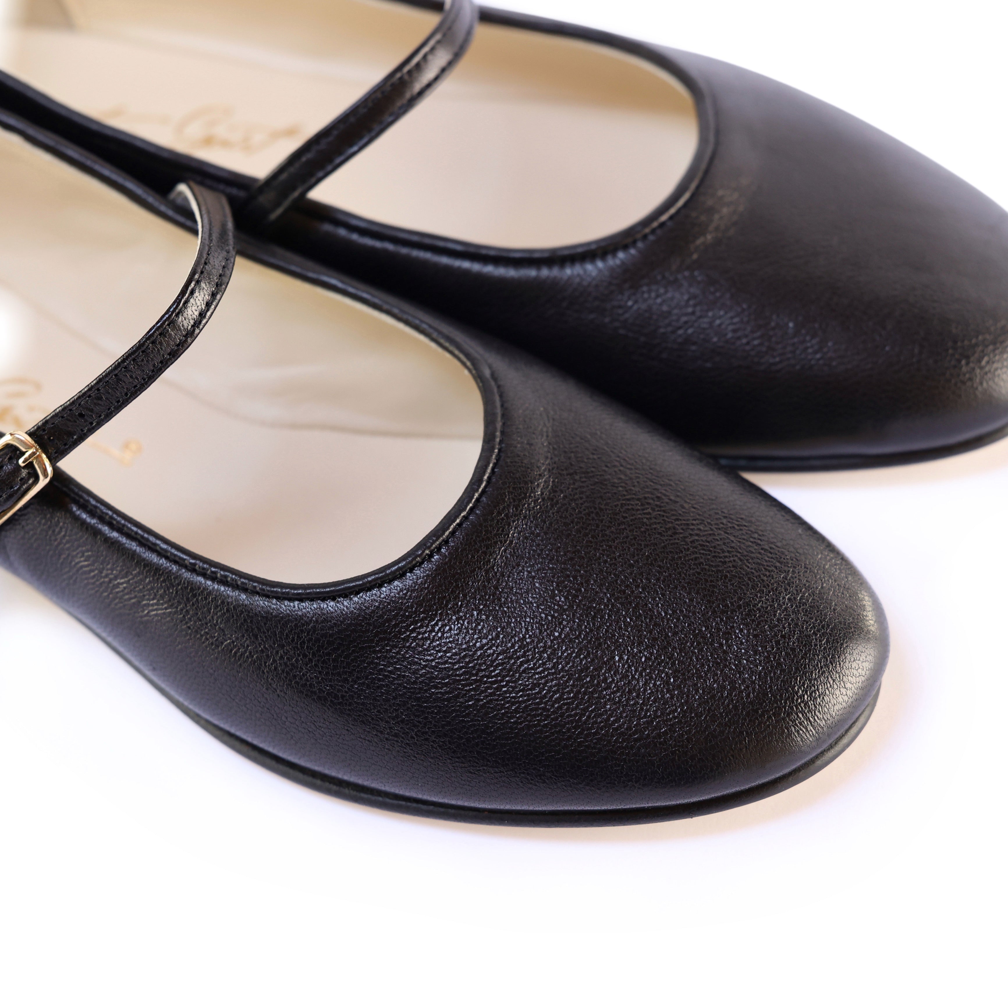 Ton Goût Lisa ballerina donna nera pelle punta tonda cinturino