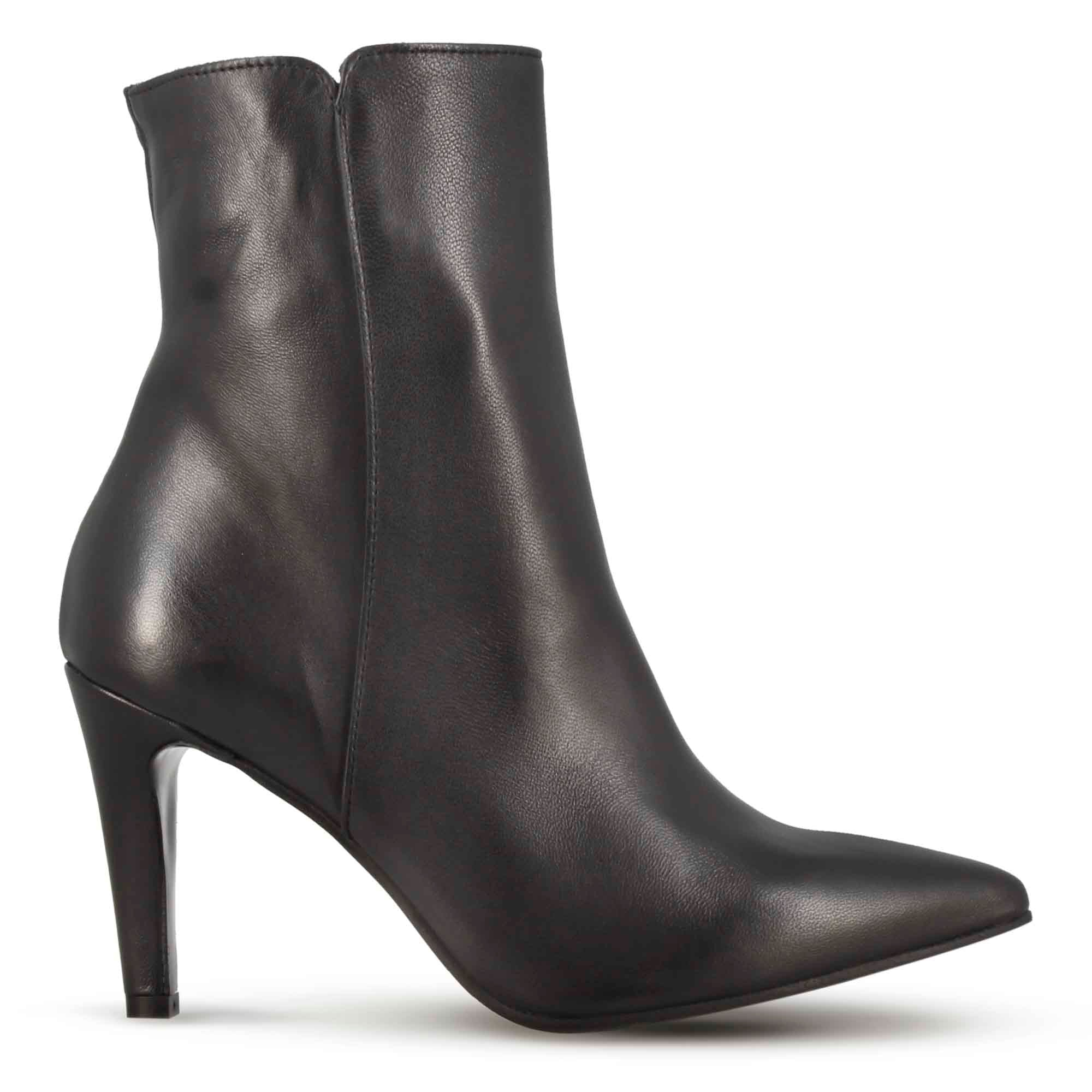 Leonardo Shoes stivaletto pelle nero punta tacco 9 cm
