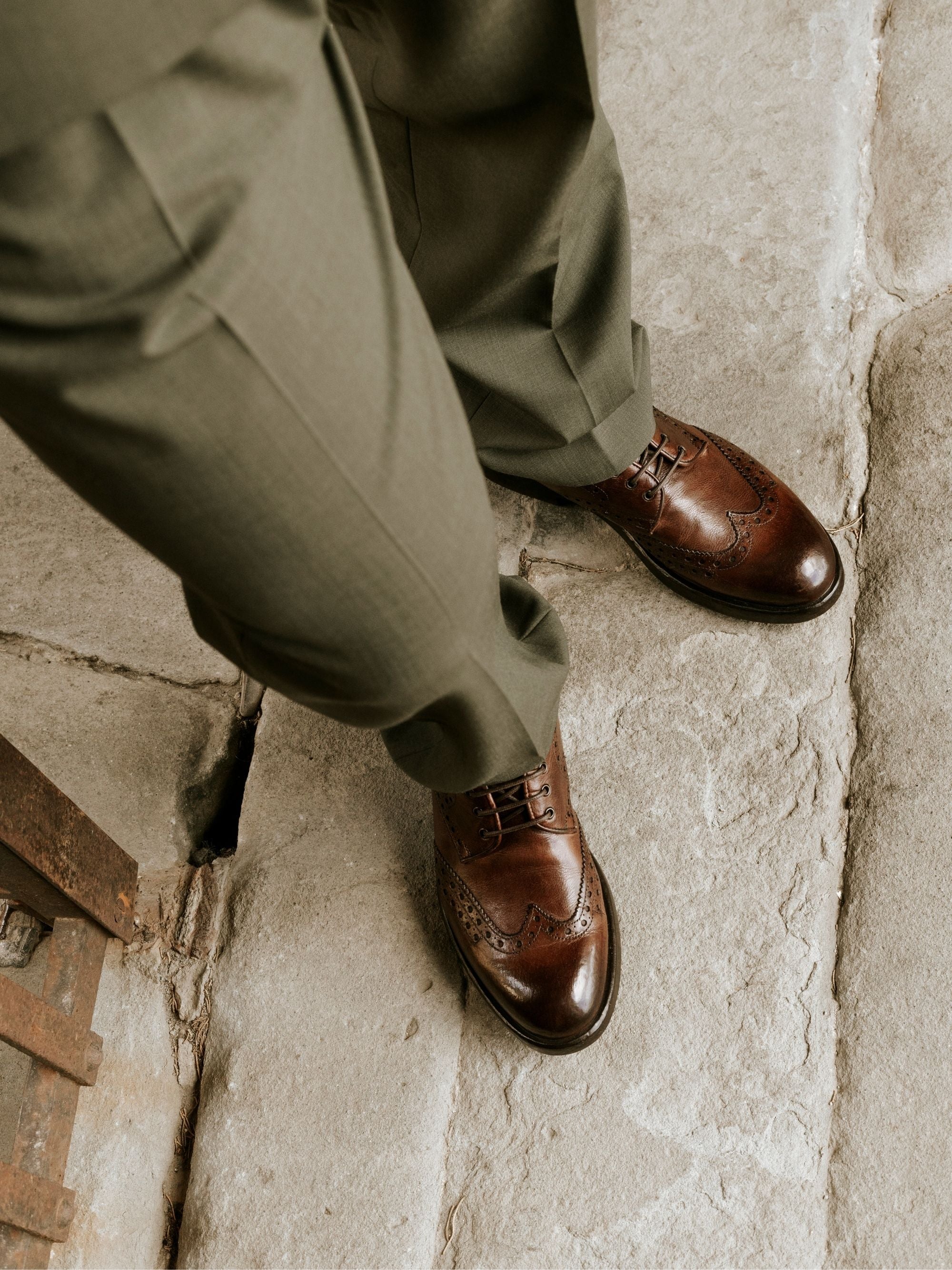 Leonardo Lorenzo Marrone Derby Uomo Pelle Brogue