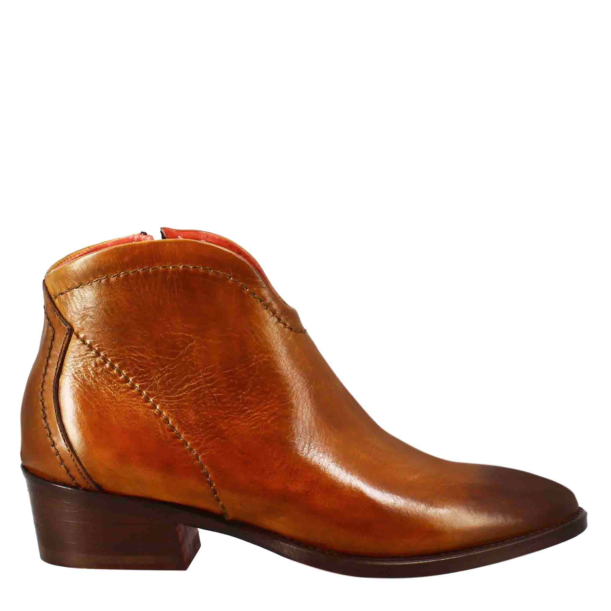 Leonardo Shoes Stivali Donna stivaletto marrone chiaro tacco medio