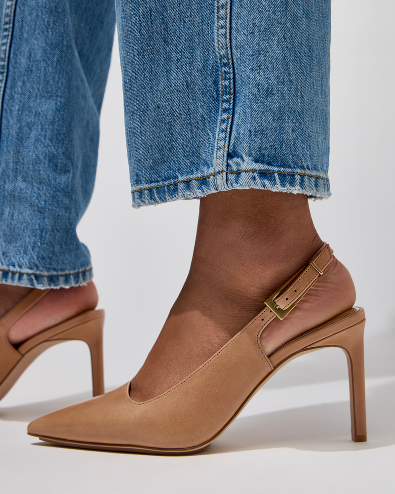 Vince Camuto Brendie Décolleté Slingback Camoscio Tacco Alto