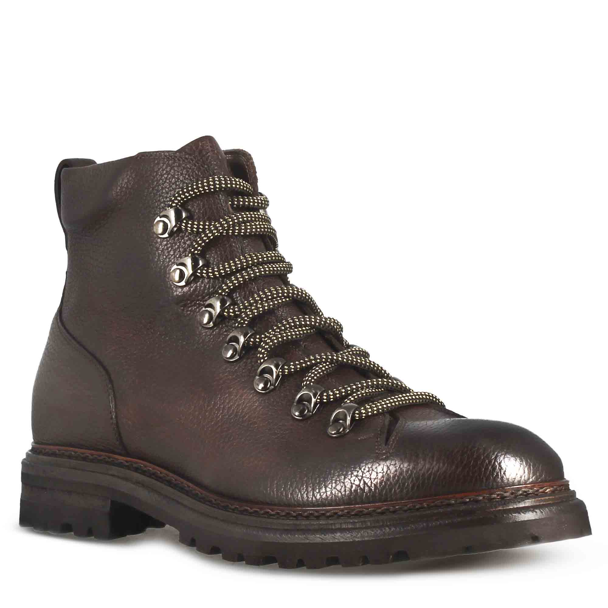 Leonardo Shoes anfibio uomo pelle marrone con lacci
