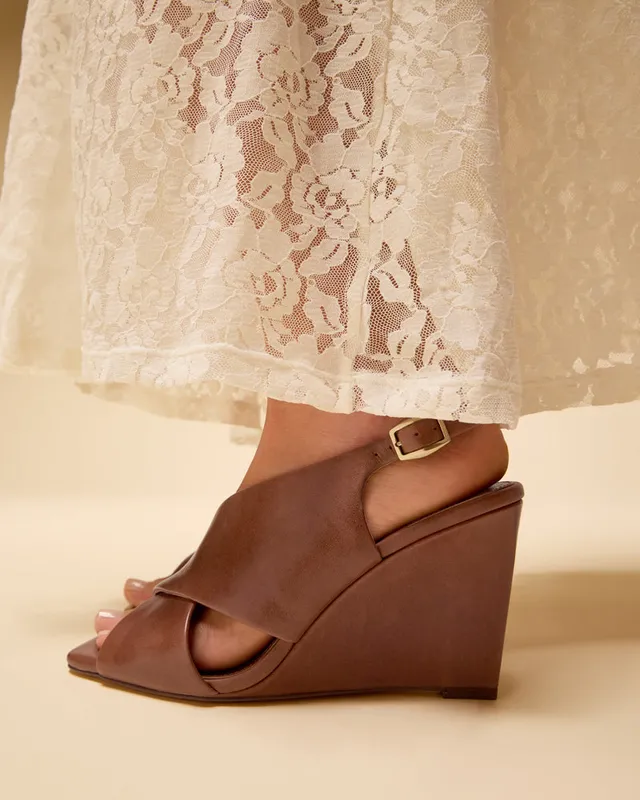 Vince Camuto Ameira sandalo zeppa donna punta quadrata