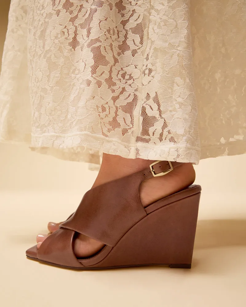 Vince Camuto Ameira sandalo zeppa donna punta quadrata
