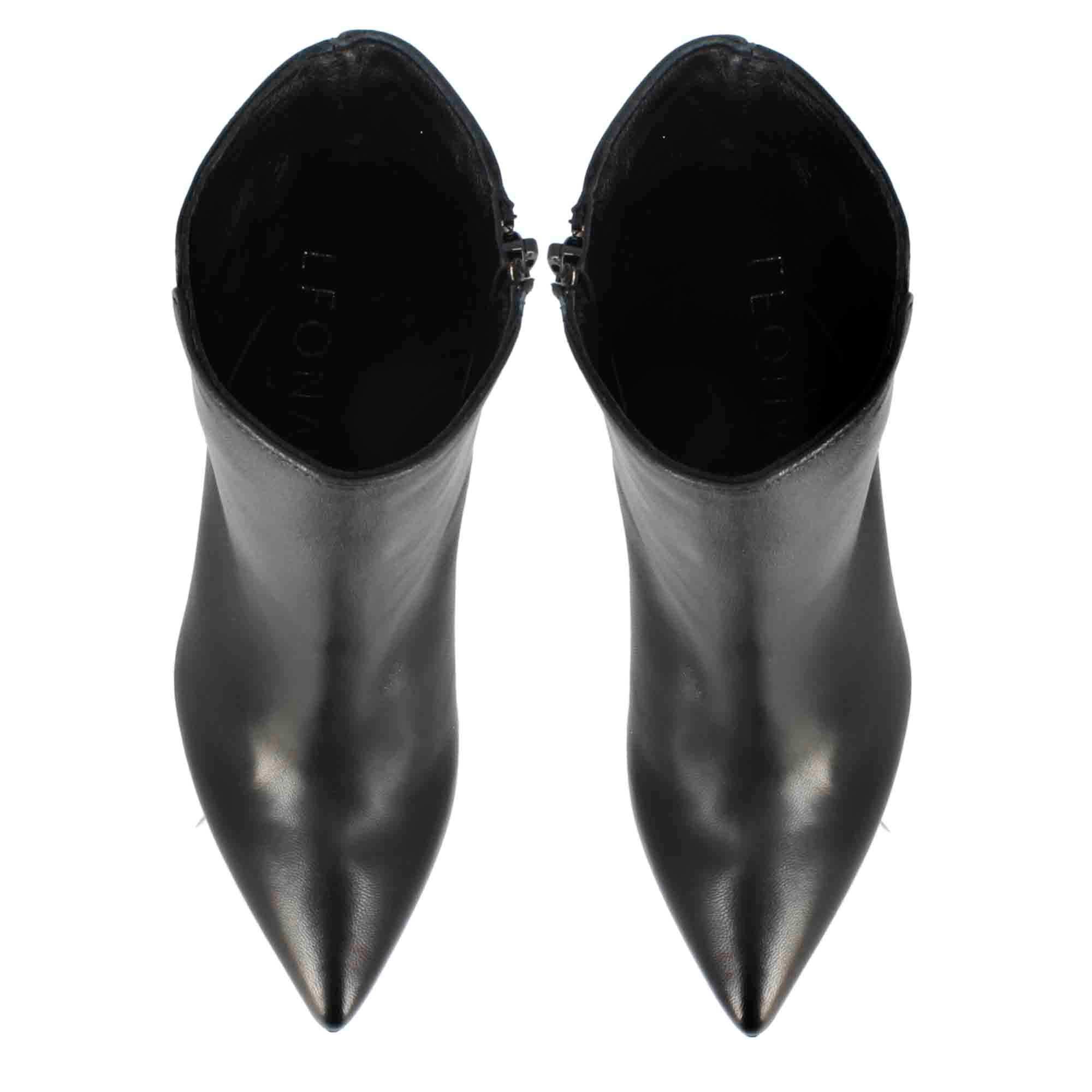 Leonardo Shoes stivaletto pelle nero punta tacco 9 cm