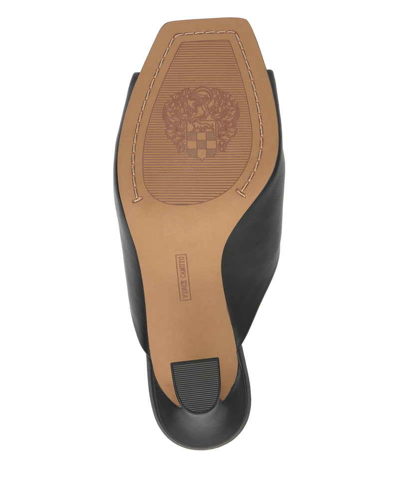 Vince Camuto Galeni sandalo punta quadrata tacco campana