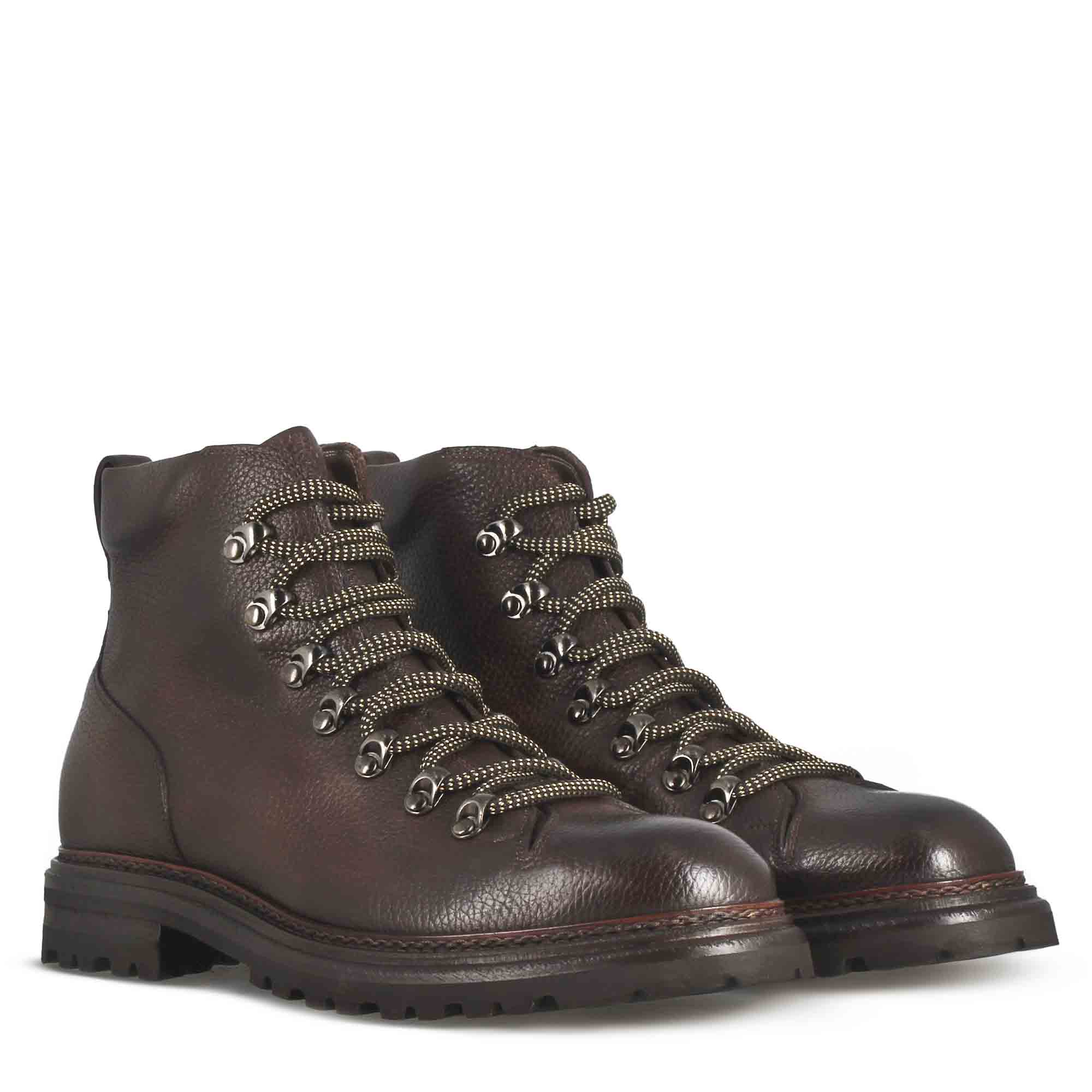Leonardo Shoes anfibio uomo pelle marrone con lacci