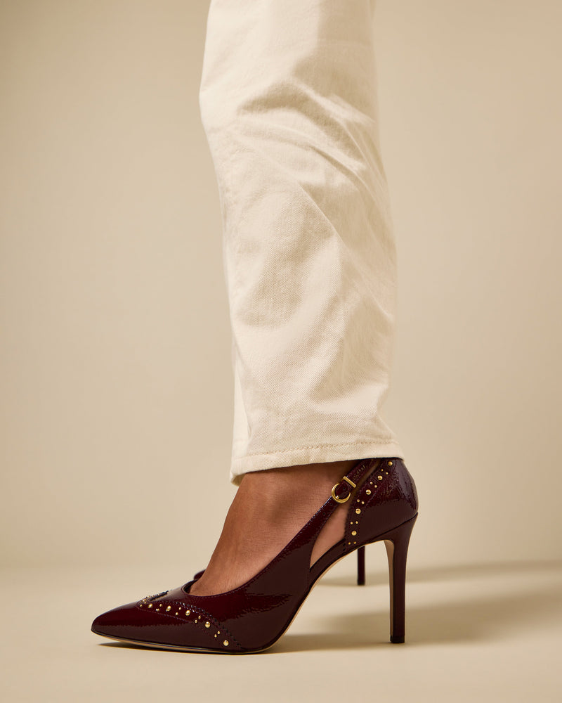 Vince Camuto Hally decollete borchie con ritagli