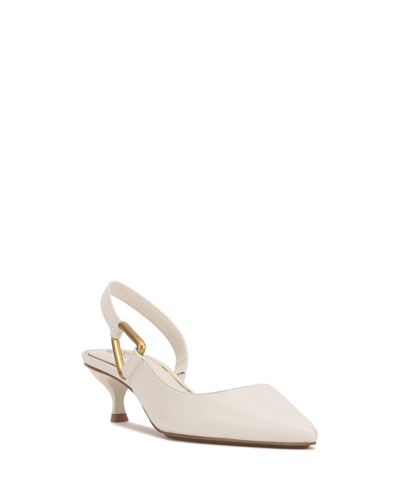 Vince Camuto Inari décolleté slingback tacco kitten punta