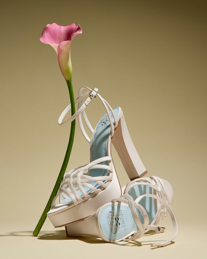Vince Camuto Samlee Sandalo Platform Donna