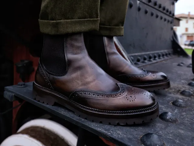 Ton Goût Beatles London stivaletti uomo moro vitello