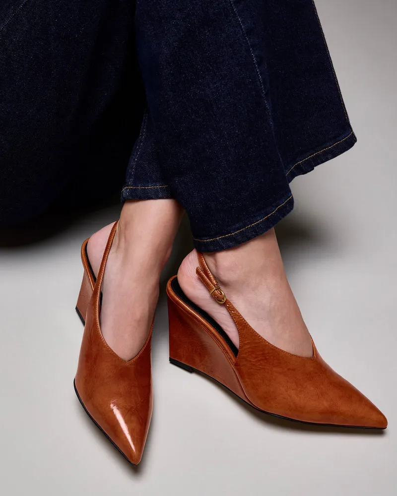 Vince Camuto Meristi décolleté zeppa punta slingback
