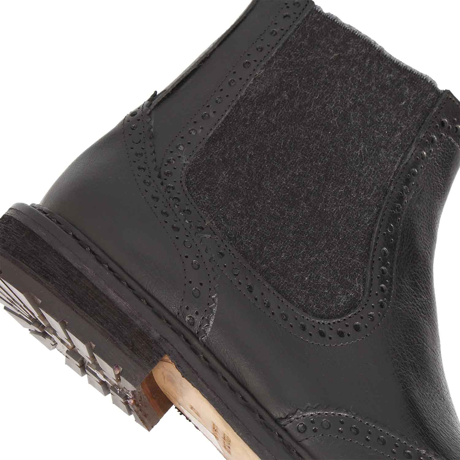 Leonardo Shoes Basilio stivaletti uomo neri pelle brogue Chelsea