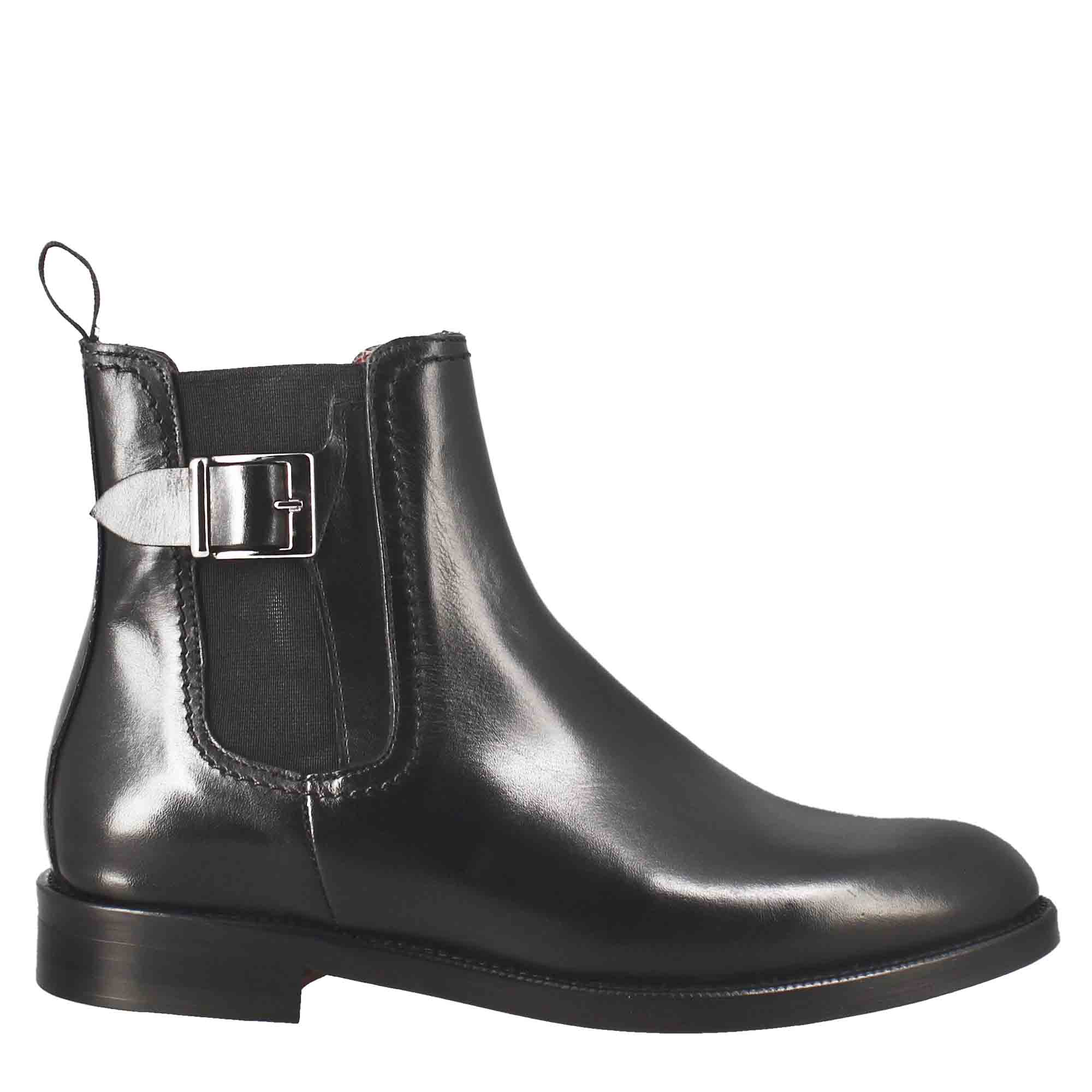 Leonardo Shoes Stivali Donna nero fibbia tacco basso pelle