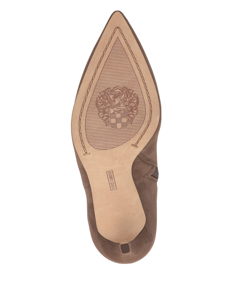 Vince Camuto Kashleigh stivale alto polpaccio stretto
