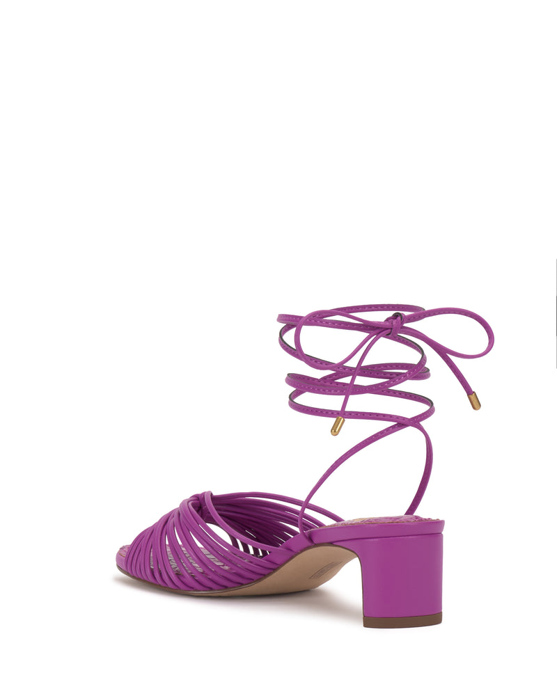 Vince Camuto Lory sandalo tacco kitten con lacci caviglia